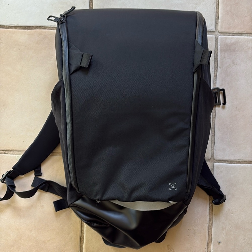 Lululemon backpack